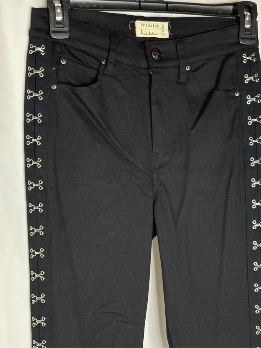 Artelier by Nicole Miller Women’s Black Studded Pants Leggings Small